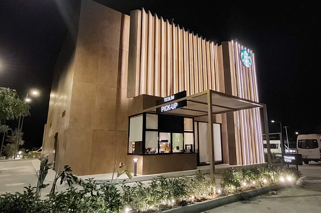 Starbucks, Manavgat Shell ‘Arabaya Servis’ mağazasını açtı!